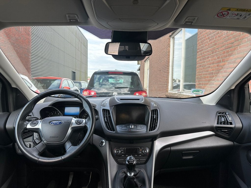 Ford Kuga 1.5 / Navi / PDC / Clima / Cruise / NAP, Auto's, Stof, 4 cilinders, Origineel Nederlands, Bedrijf
