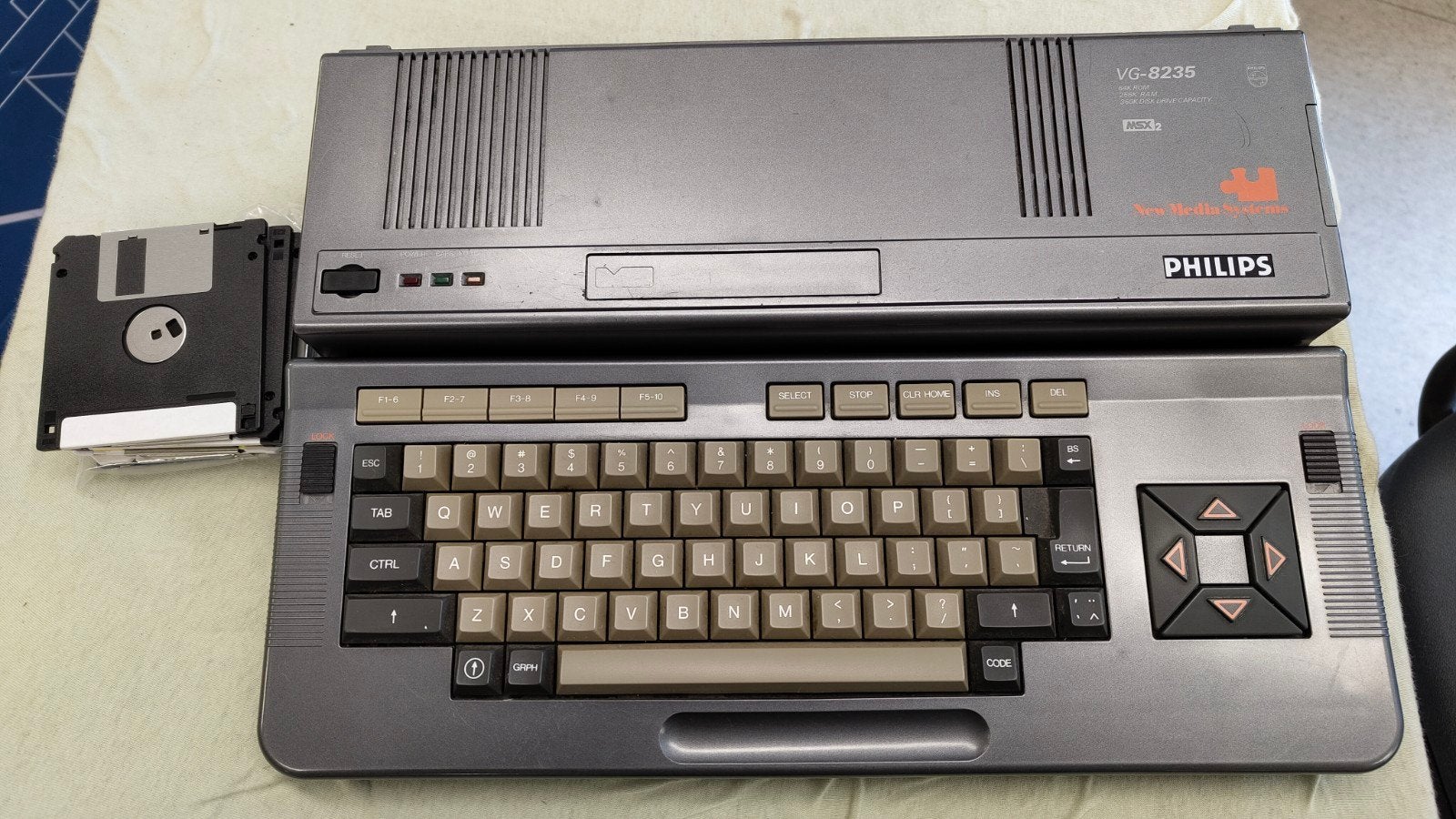 Philips VG-8235 MSX2 computer met diskdrive, Computers en Software, Ophalen, Philips