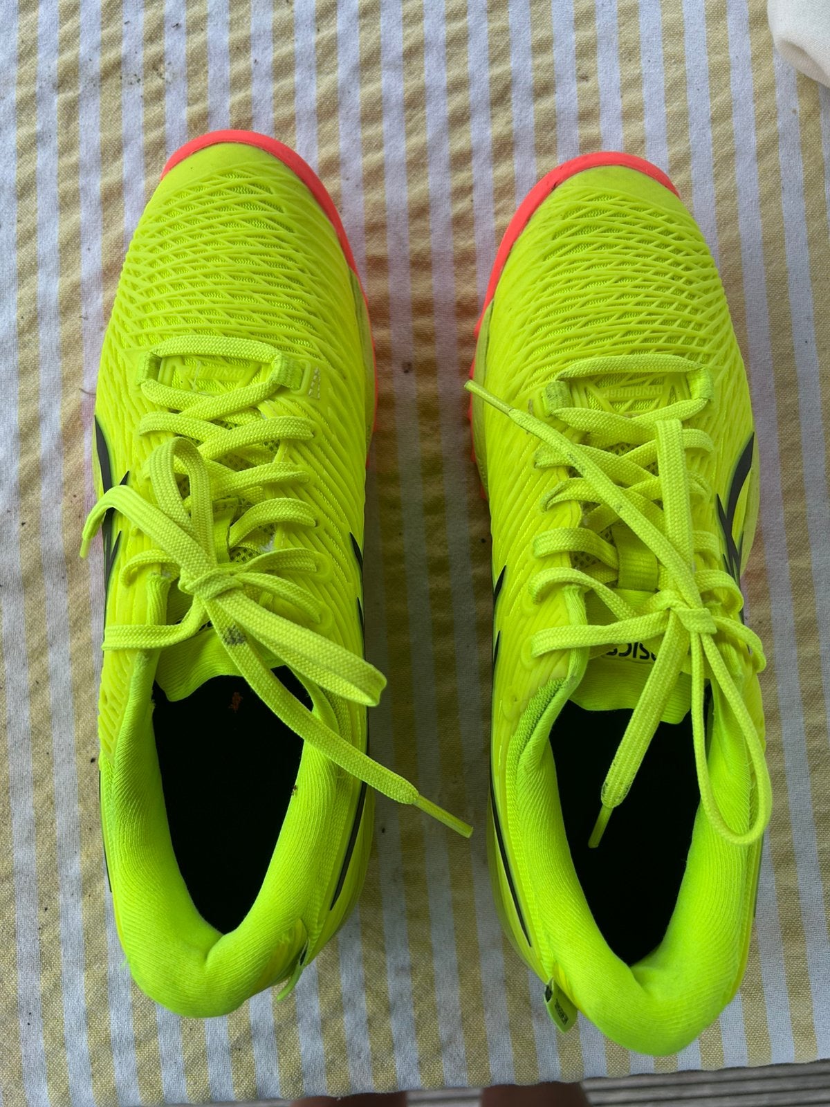 Asics hockeyschoen maat 40,5, Sport en Fitness, Hockey, Ophalen of Verzenden, Zo goed als nieuw, Schoenen