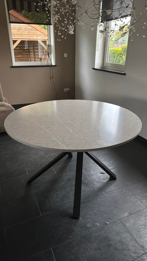 EetTafel grijs betonlook, Huis en Inrichting, Tafels | Eettafels, Zo goed als nieuw, 100 tot 150 cm, Vier personen, Rond, Ophalen