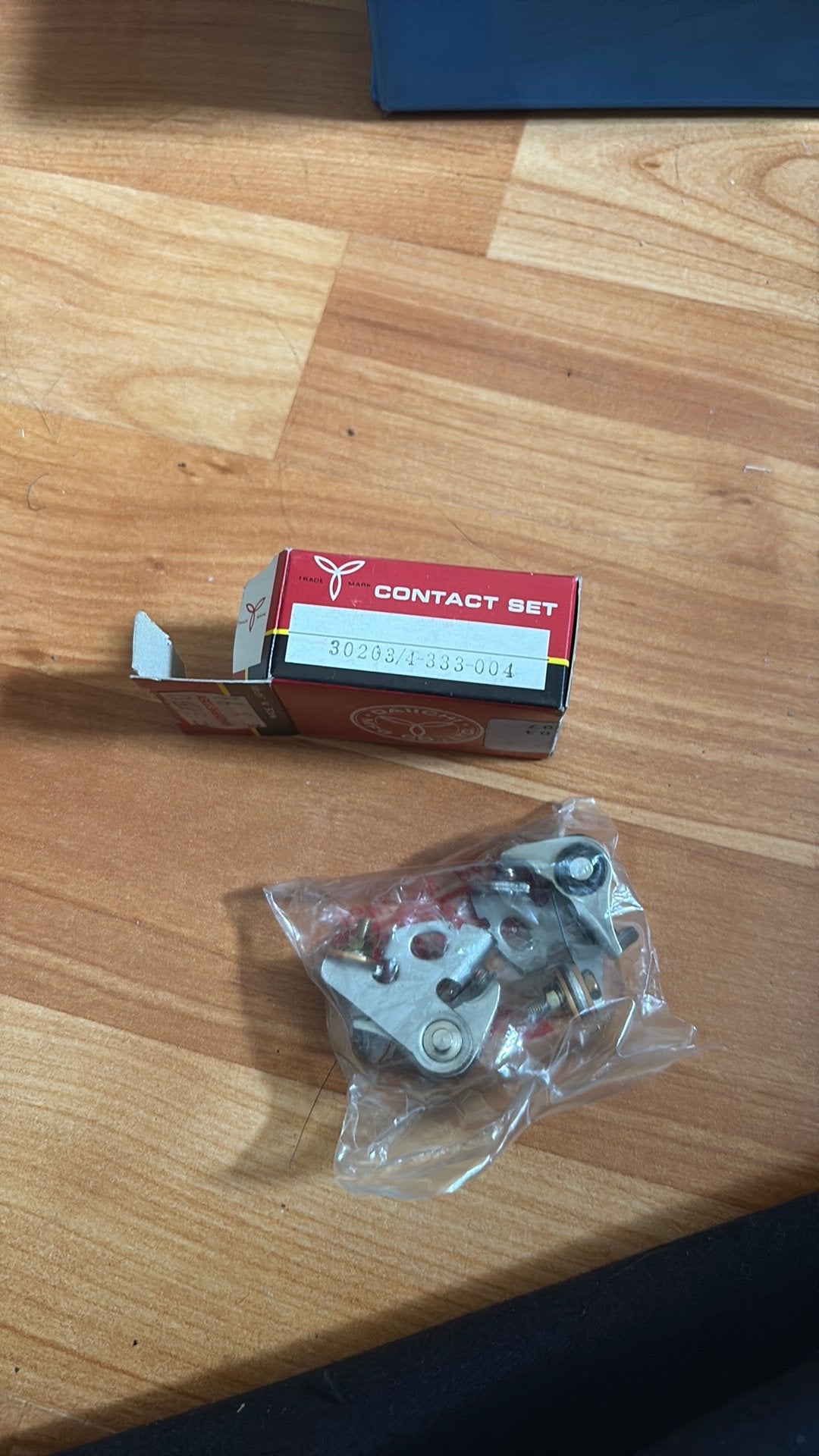 Honda cb400 contactpunten set NOS, Ophalen of Verzenden, Zo goed als nieuw