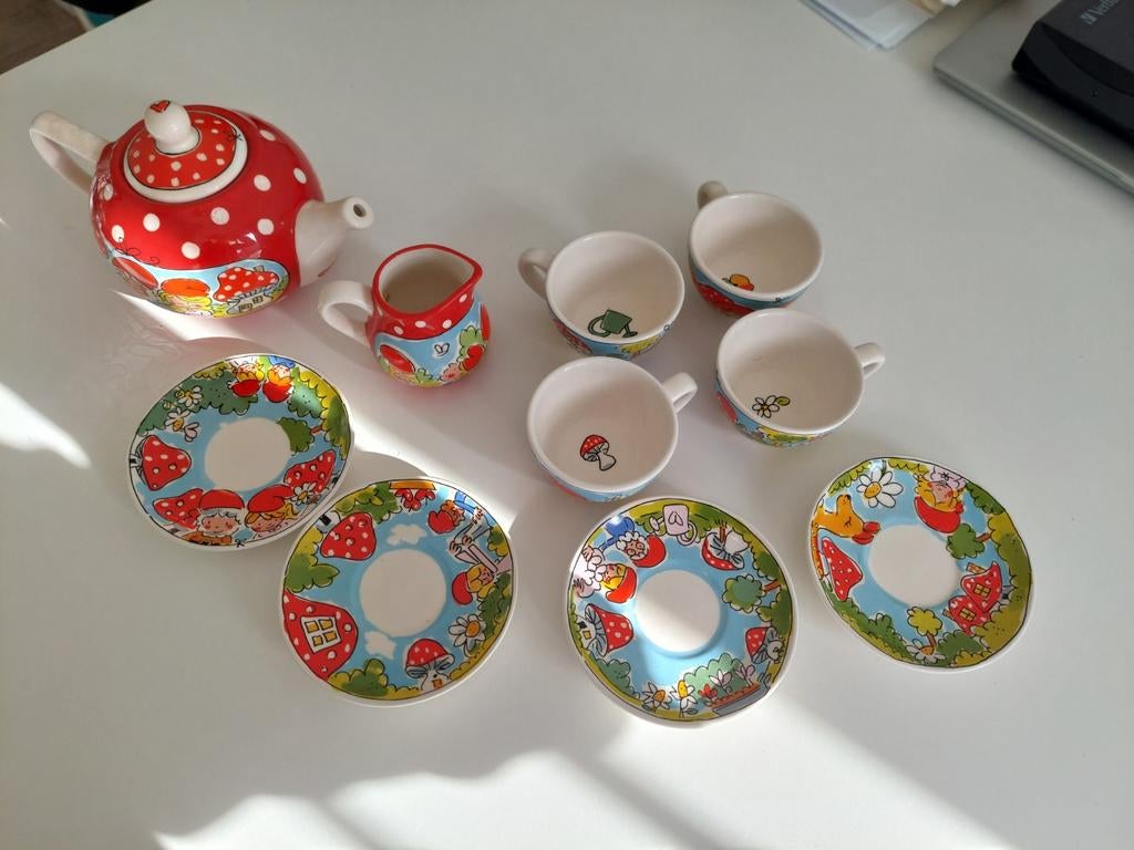 Blond kinderservies kabouters theeservies, Huis en Inrichting, Keuken | Servies, Ophalen, Blond Amsterdam, Zo goed als nieuw, Aardewerk