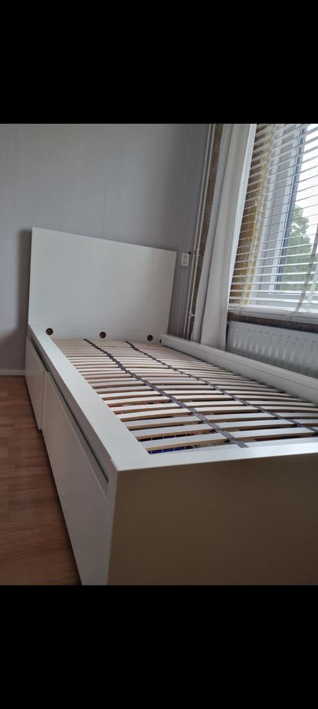 Zeer mooi Malm bed ikea te koop 90x2.00, Ophalen, 90 cm, Eenpersoons, Wit