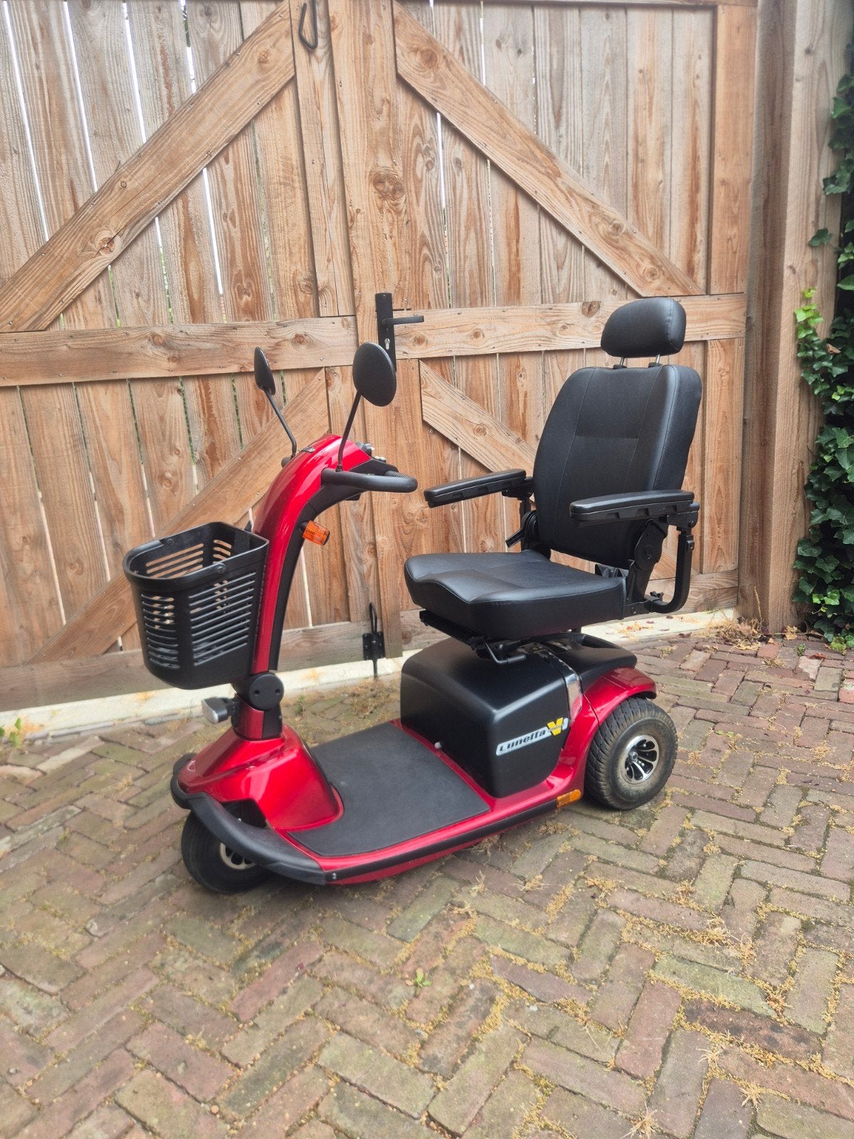 Pride lunetten victory scootmobiel, Ophalen, Gebruikt, 46 km of meer, Pride