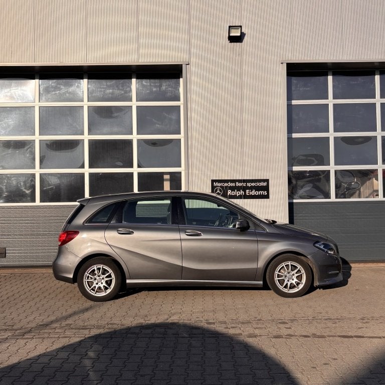 Mercedes-Benz B-Klasse 180 Business (bj 2016), Auto's, Gebruikt, Euro 6, 4 cilinders, 1595 cc