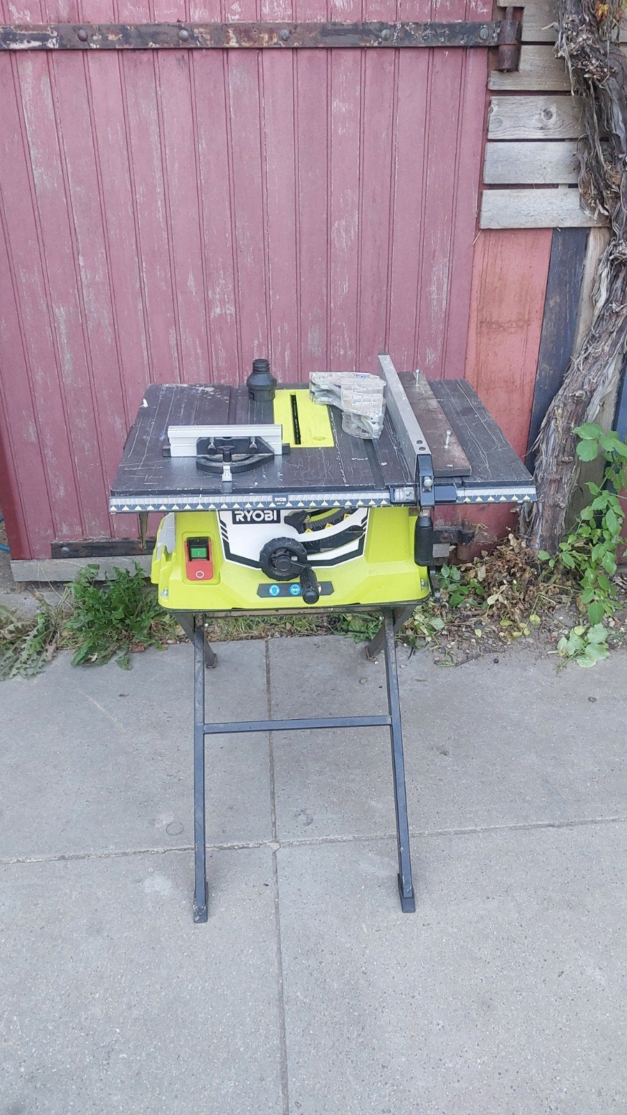 Ryobi RTS1800ES Tafelzaag - 1800W, 254mm blad, Doe-het-zelf en Verbouw, Gereedschap | Zaagmachines, Ophalen, Gebruikt, Cirkelzaag