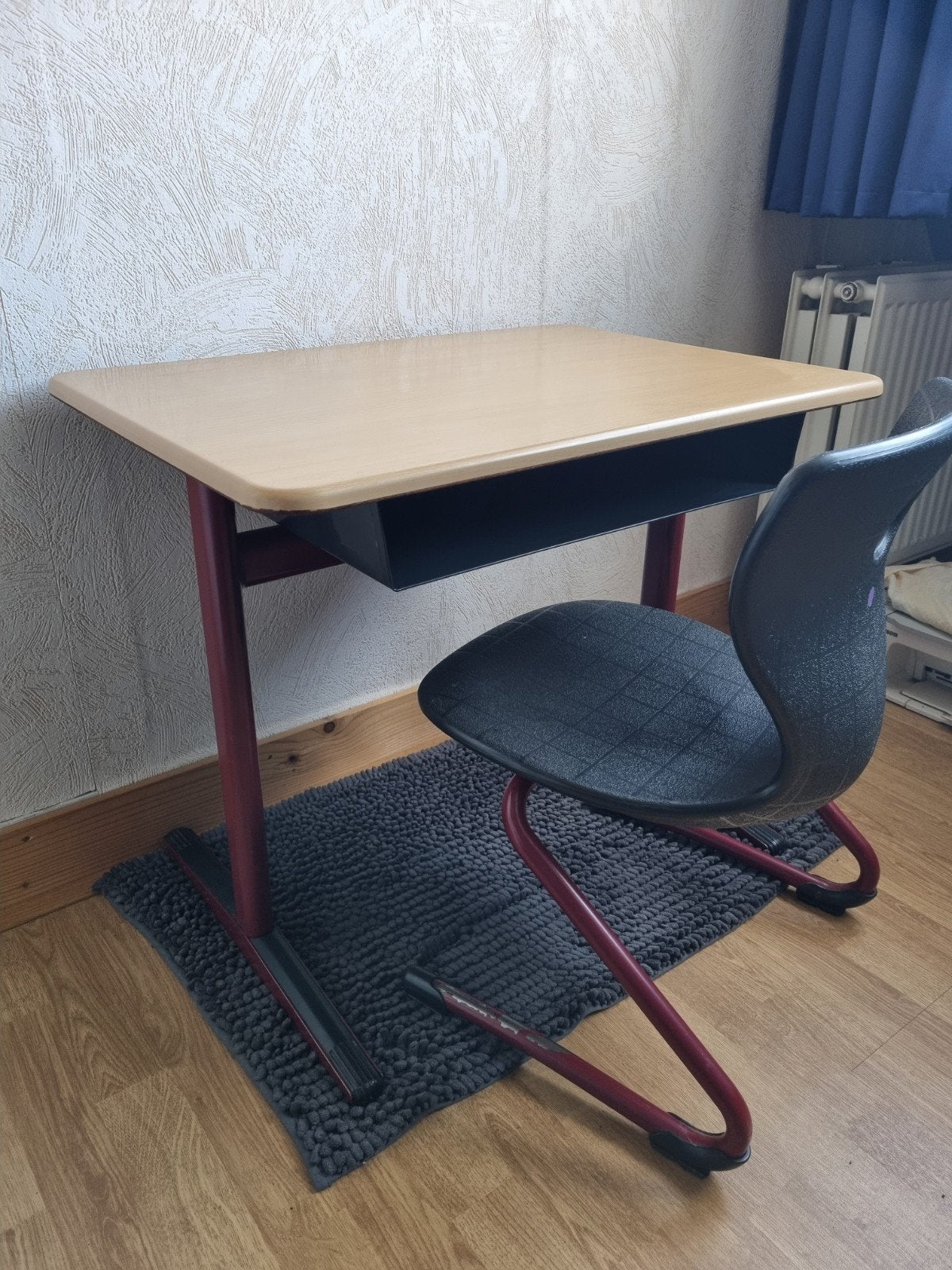 schooltafeltje met opruimvak en stoel, Huis en Inrichting, Ophalen