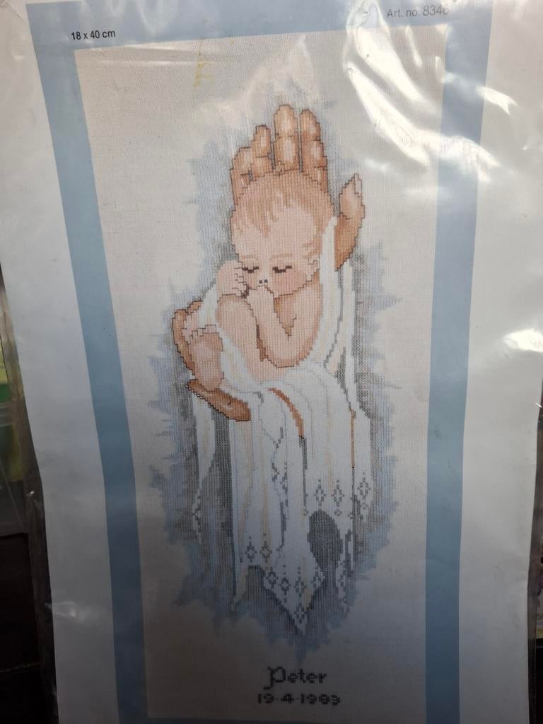 Geboorte pakket  baby in hand, Ophalen of Verzenden, Nieuw, Borduurpakket