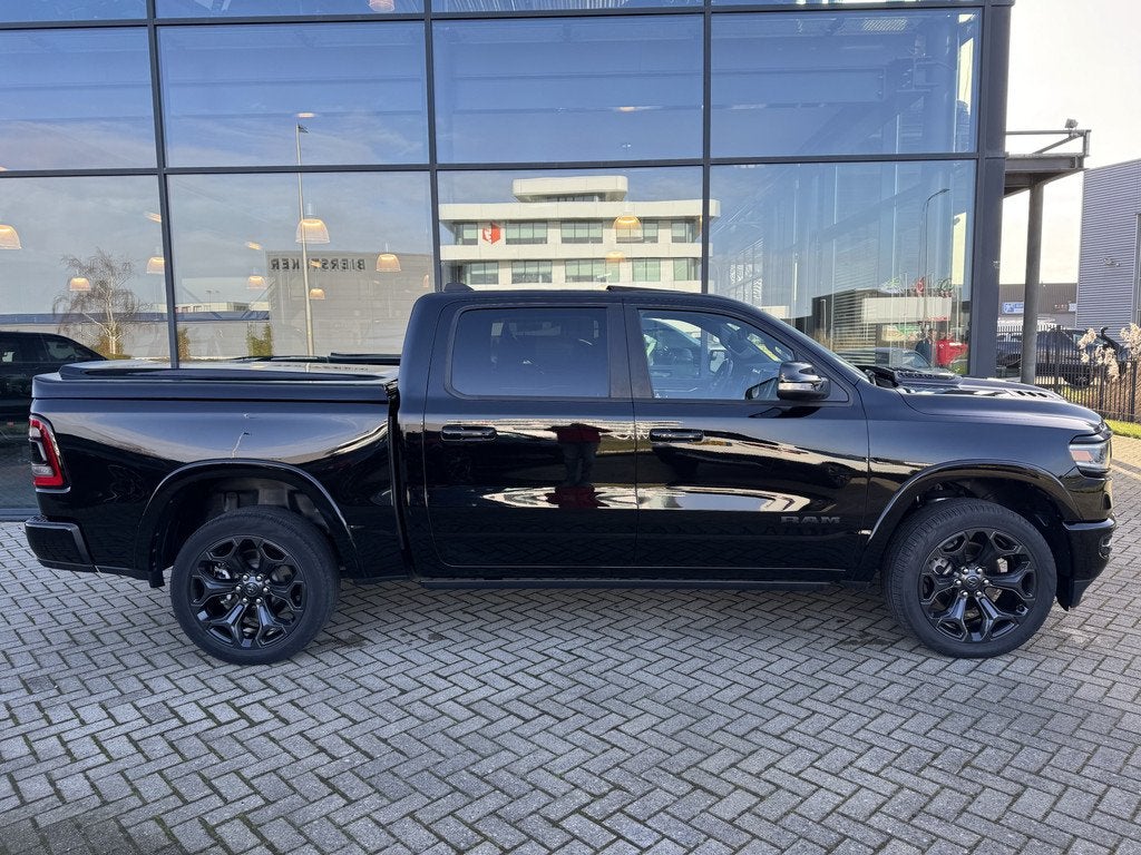 Dodge Ram 1500 5.7 V8 Limited | Pano | HUD | Dealer onderhou, Automaat, Gebruikt, 5654 cc, 402 pk
