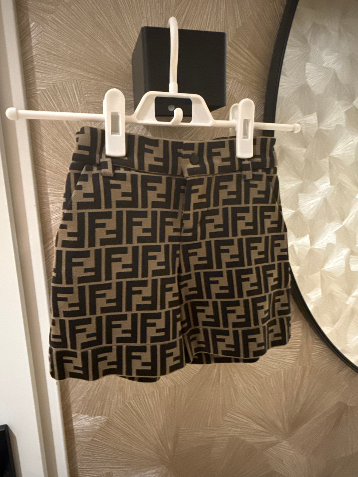 Fendi short / fendi broekje origineel, Ophalen, Zo goed als nieuw, Meisje, Broek
