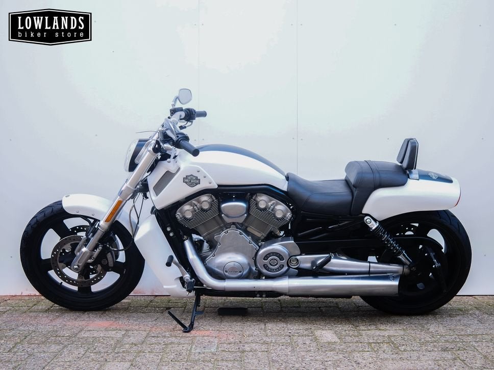 HARLEY-DAVIDSON V-ROD MUSCLE VRSCF (bj 2011), Motoren, 2 cilinders, HARLEY-DAVIDSON, Bedrijf, Onbekend
