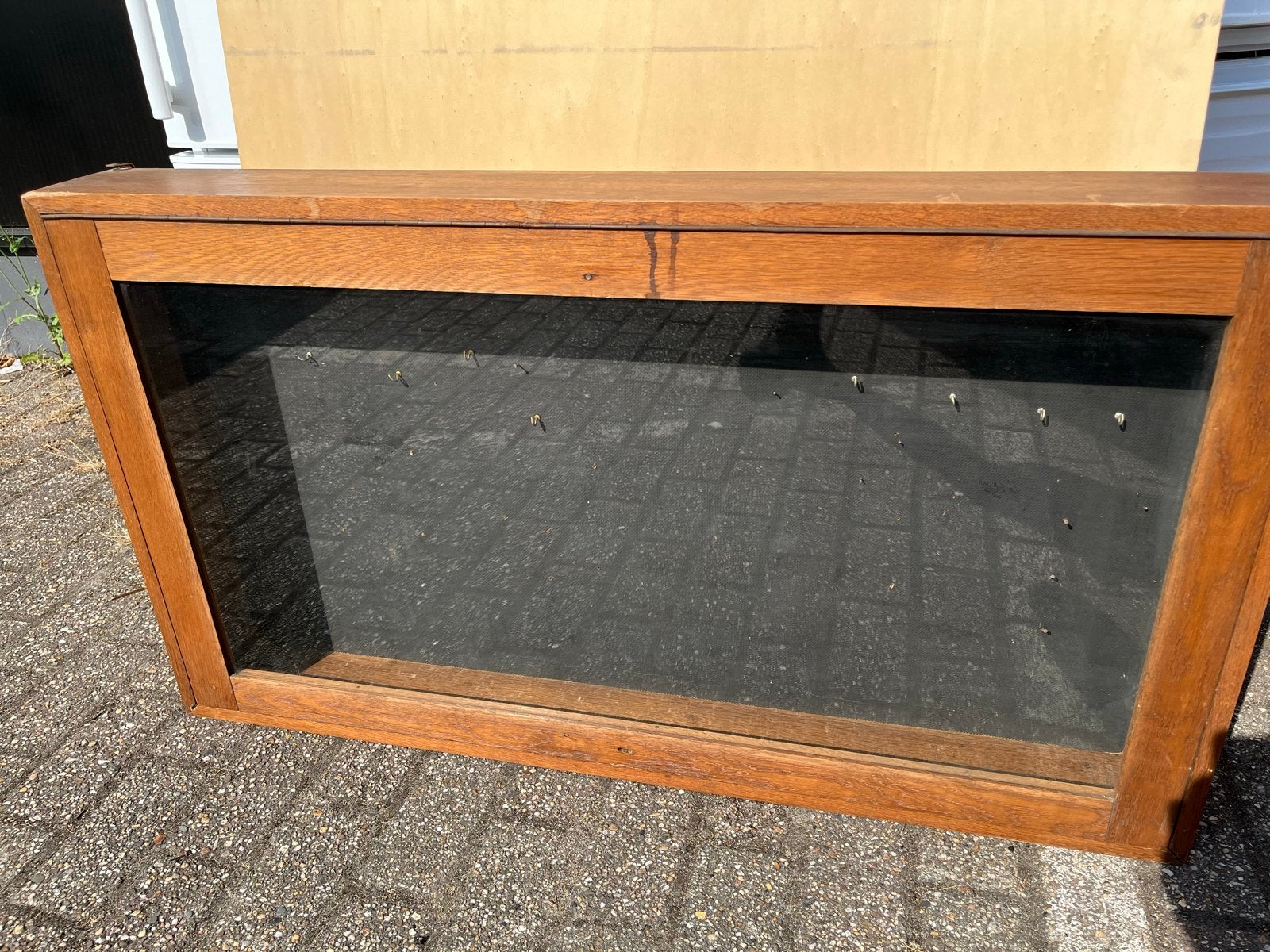 Antieke houten hangvitrine 110x63 cm, Antiek en Kunst, Ophalen