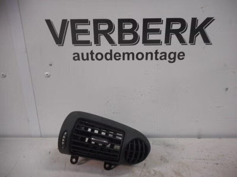 DASHBOARD LUCHTROOSTER RECHTS C (W203) (a2038300254), Gebruikt, Mercedes-Benz AG, Ophalen of Verzenden, Dialog.mb@mercedes-benz.com