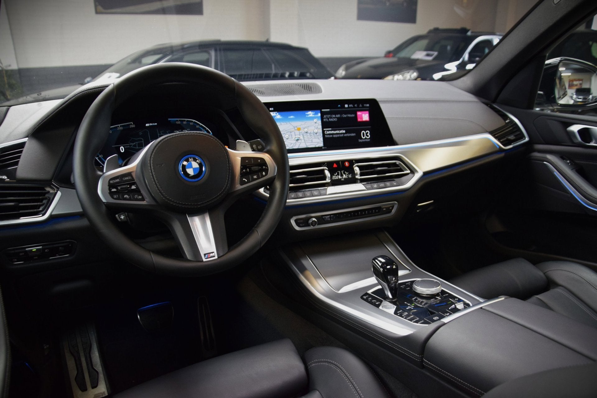BMW X5 XDrive45e High Executive*M-Pakket* Panoramadak|ACC|36, Auto's, BMW, Gebruikt, Automatische klimaatregeling, Wit, Vierwielaandrijving