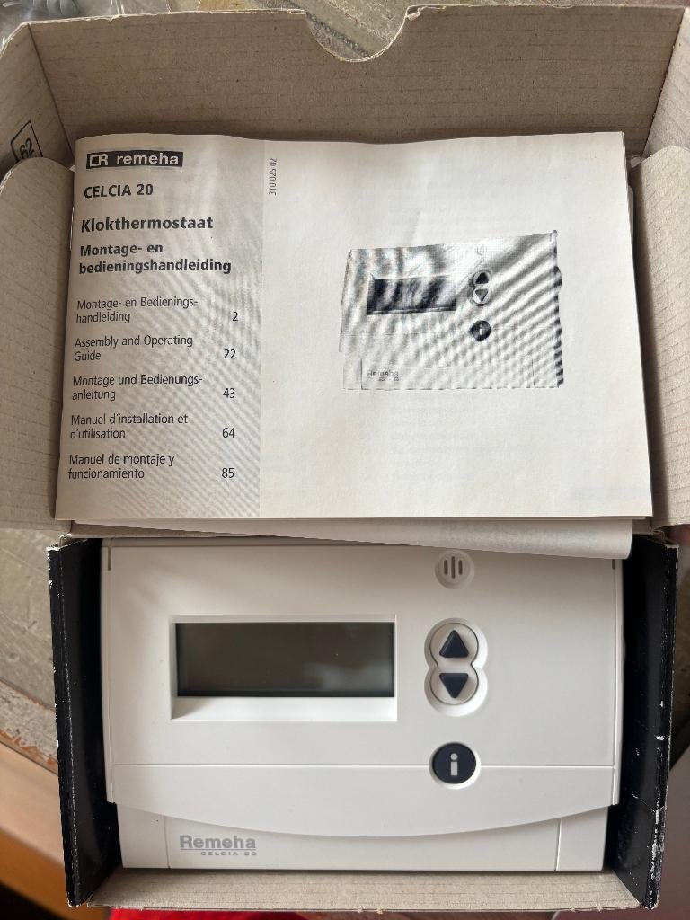 Remeha Celcia 20 thermostaat programmeerbaar, Ophalen, Nieuw