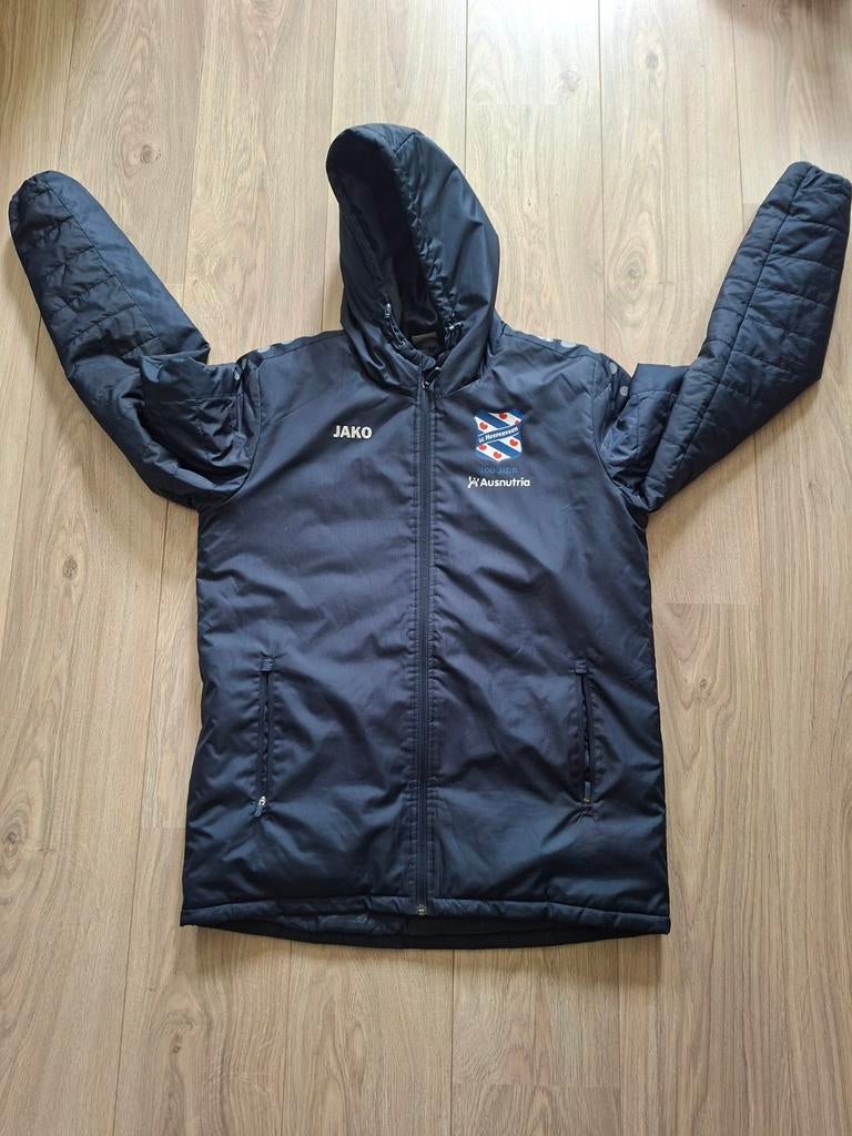 Winterjas FC Heerenveen  Ausnutria Maat L Jako, Kleding | Heren, Jassen | Winter, Ophalen of Verzenden, Zo goed als nieuw, Zwart