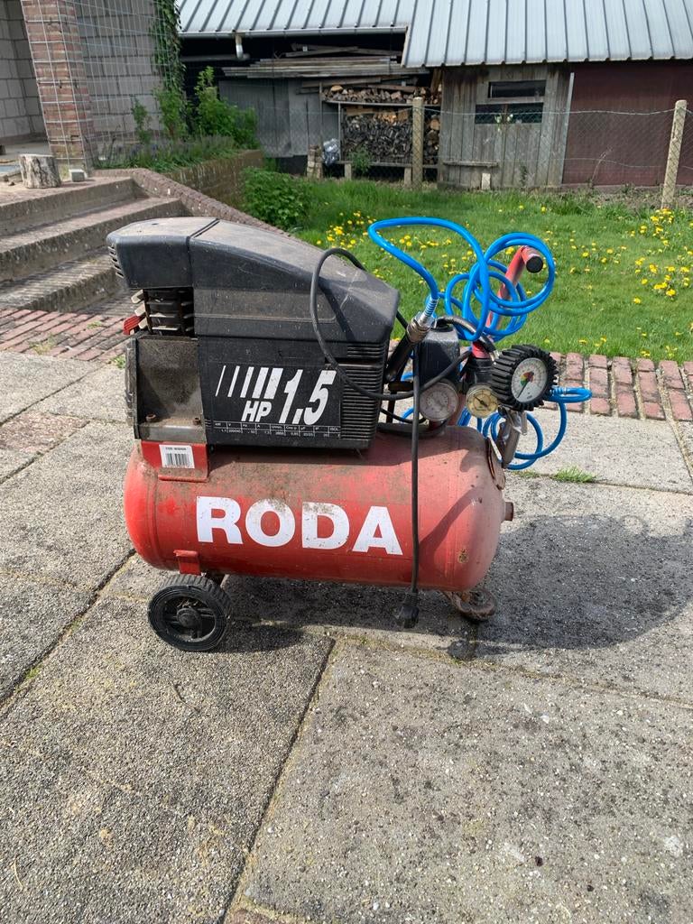 Roda compressor 1.5 HP, Doe-het-zelf en Verbouw, Ophalen, Gebruikt, Mobiel