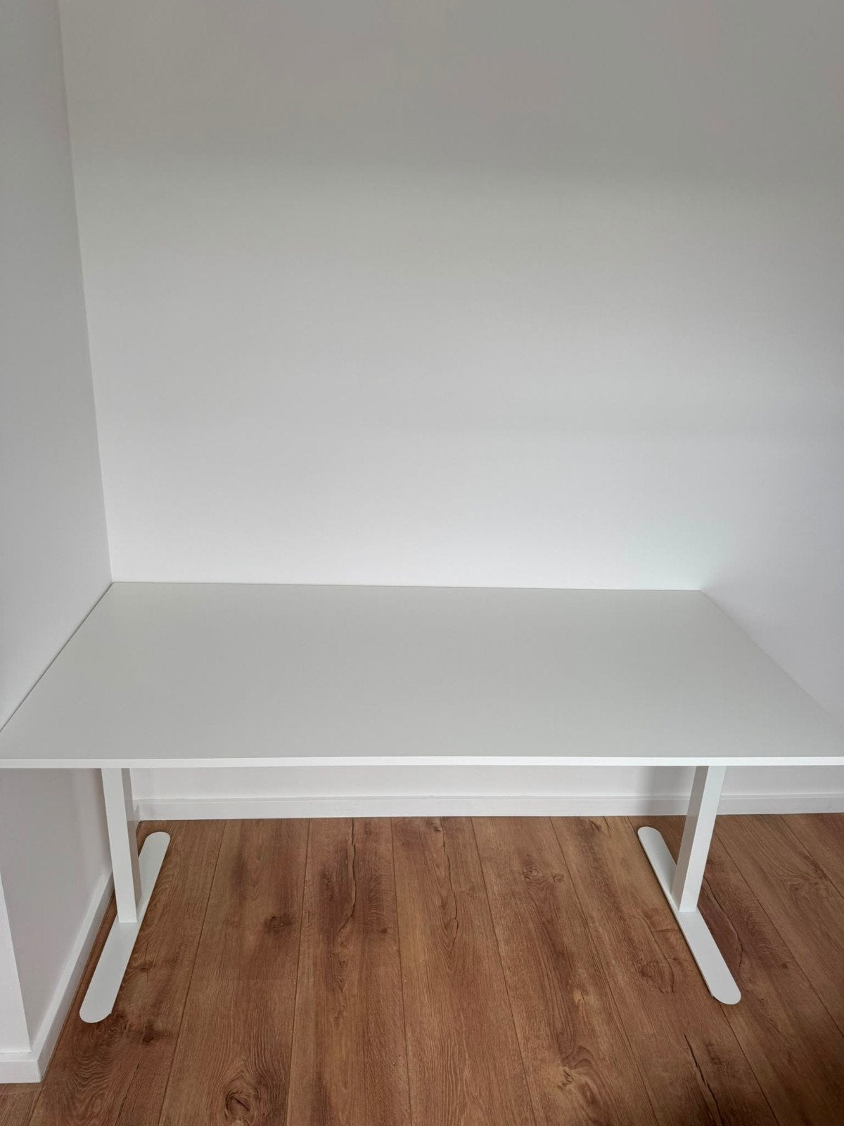 Bureau Jysk wit, Ophalen, 160 cm, Gebruikt, Jysk