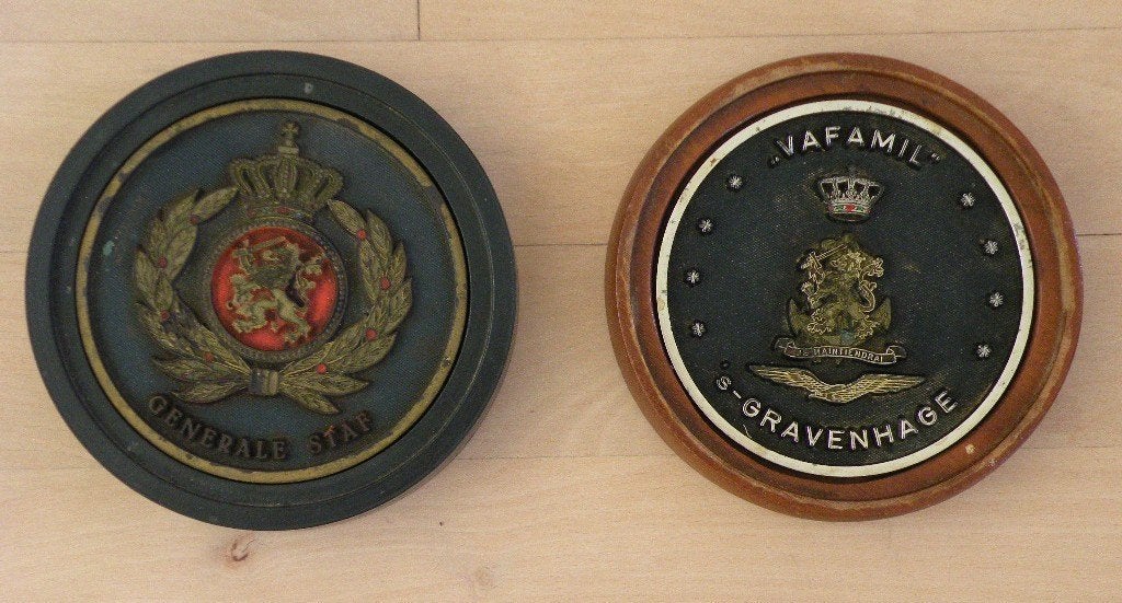 Militaire emblemen., Verzamelen, Militaria | Algemeen, Ophalen of Verzenden, Overige soorten, Nederland, Embleem of Badge