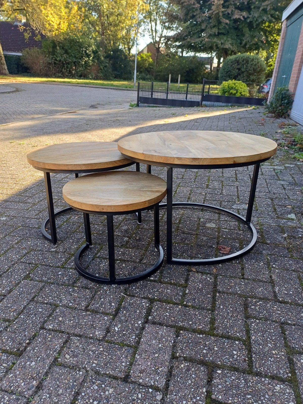 Set van 3 mangohouten bijzettafels, Ophalen, Minder dan 45 cm, Minder dan 55 cm, Rond