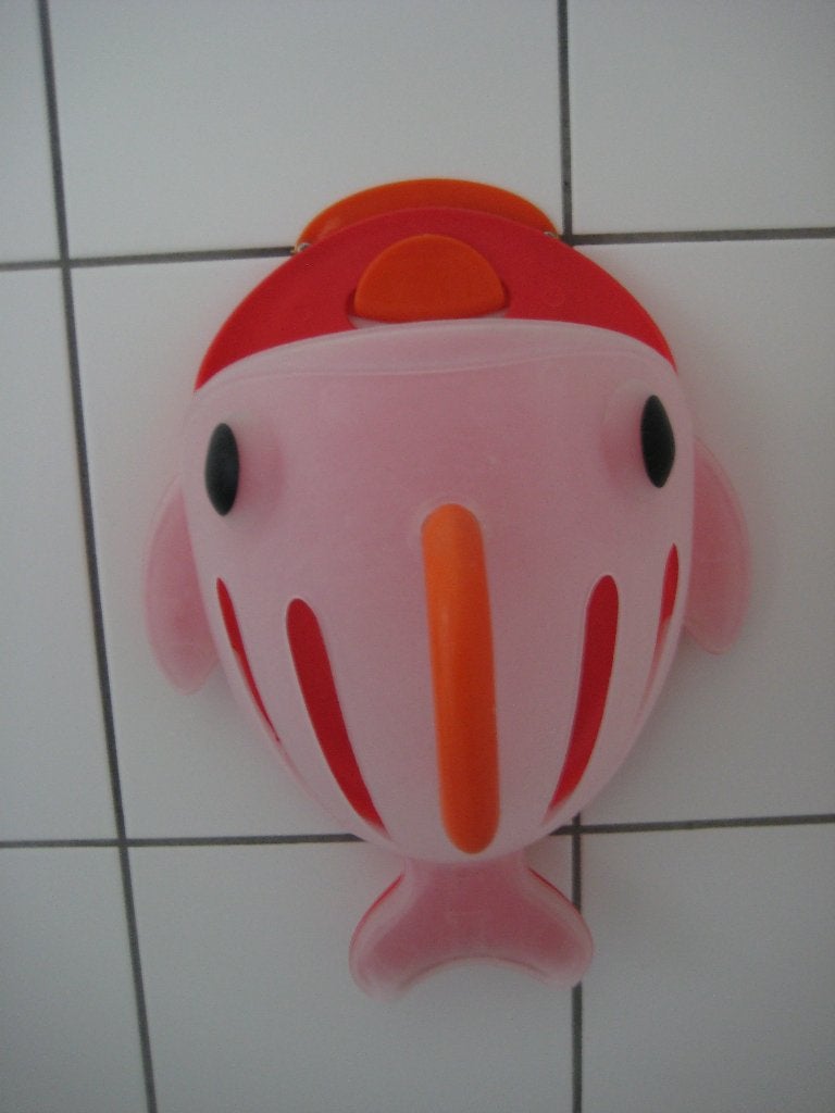 Oranje kunststof opbergvis voor badspeelgoed ca 32 cm lang, Gebruikt, Overige merken, Dierenspeelgoed, Ophalen of Verzenden