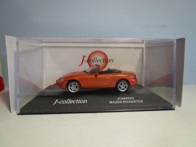 Mazda MX-5 NB schaal 1: 43, Hobby en Vrije tijd, Ophalen, Zo goed als nieuw, Auto, Overige merken