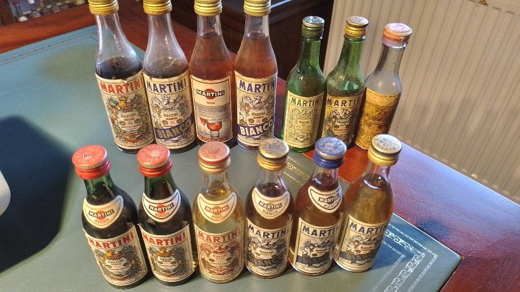 diverse verschillende Martini flesjes, Verzamelen, Ophalen of Verzenden