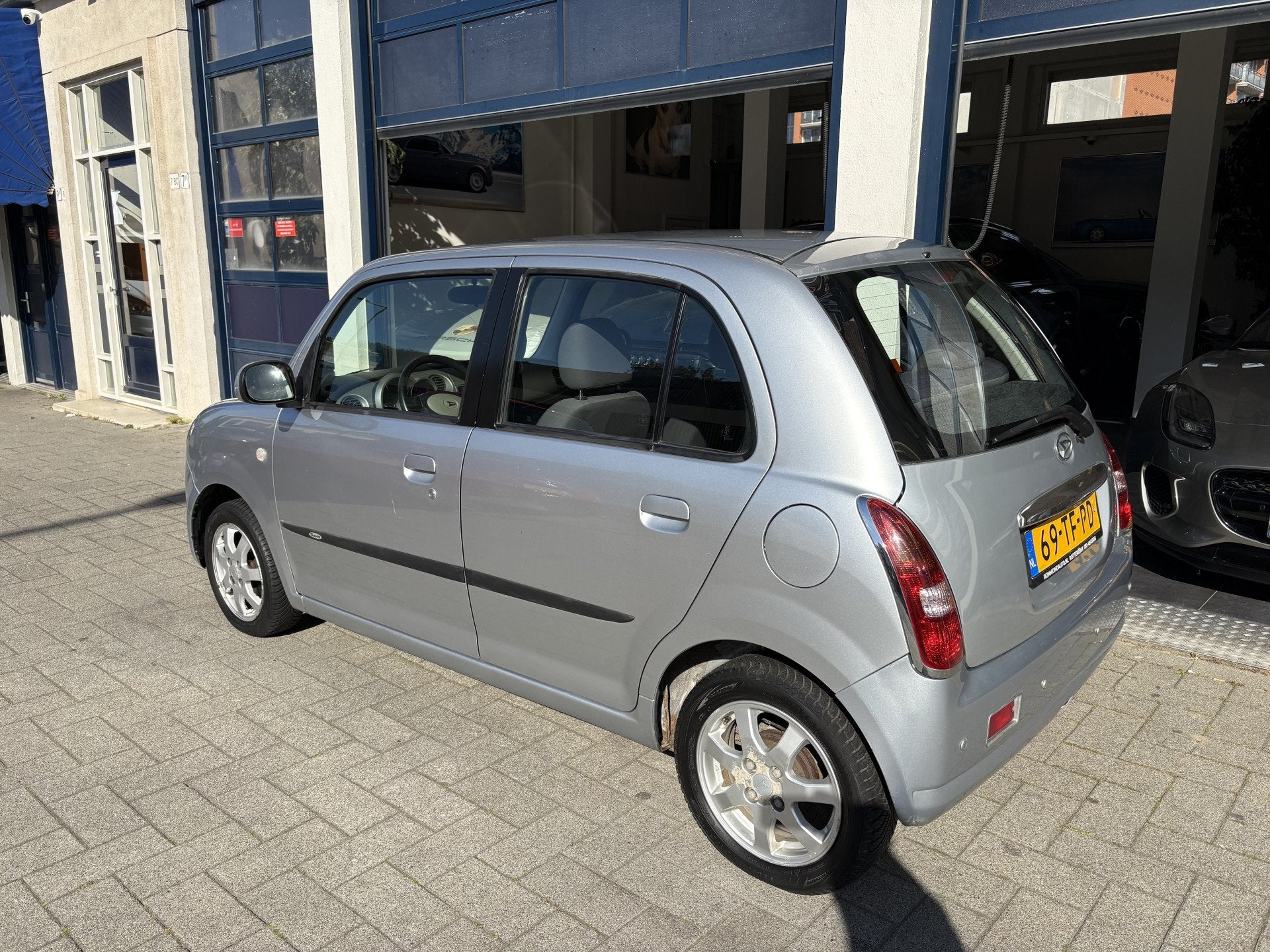 Daihatsu Trevis 1.0 AUTOMAAT/AIRCO/NW APK (bj 2006), Auto's, Daihatsu, 770 kg, Origineel Nederlands, 3 cilinders, Zilver of Grijs