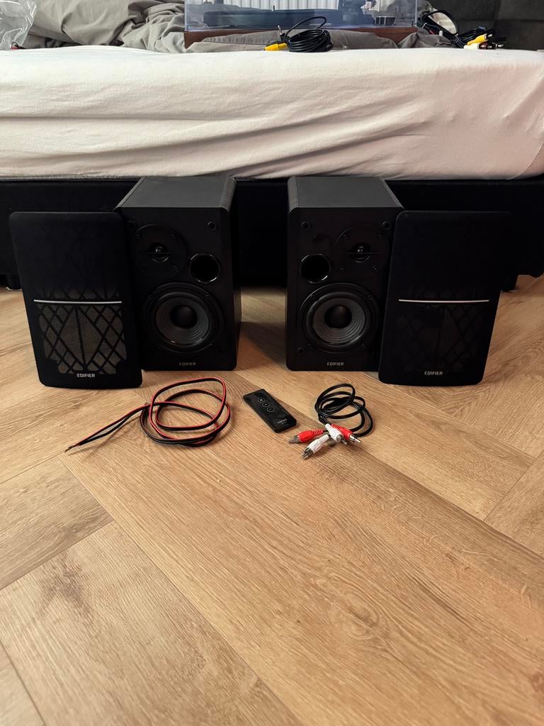 Edifier R1280T speakers, Audio, Tv en Foto, Luidsprekers, Zo goed als nieuw, Minder dan 60 watt, Front, Rear of Stereo speakers