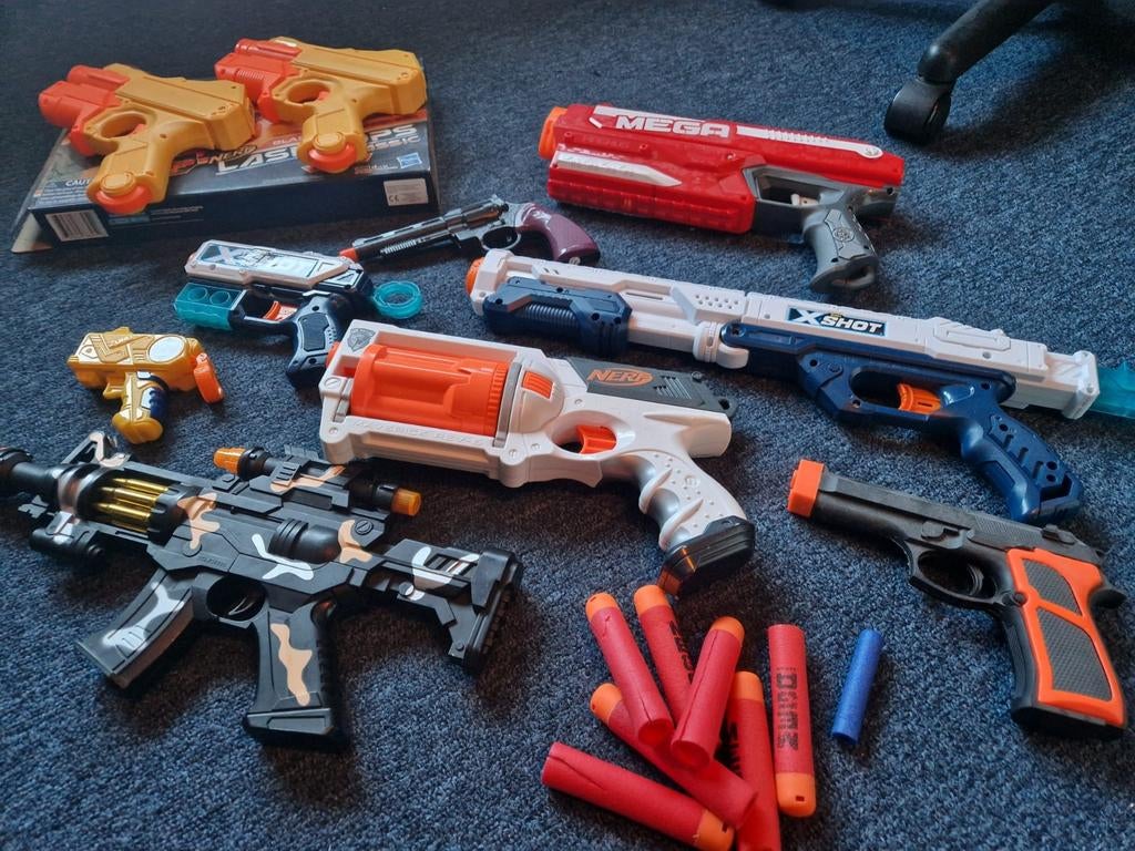 Grote Nerf en X-Shot Blaster Collectie met Accessoires, Ophalen of Verzenden, Gebruikt, Jongen of Meisje