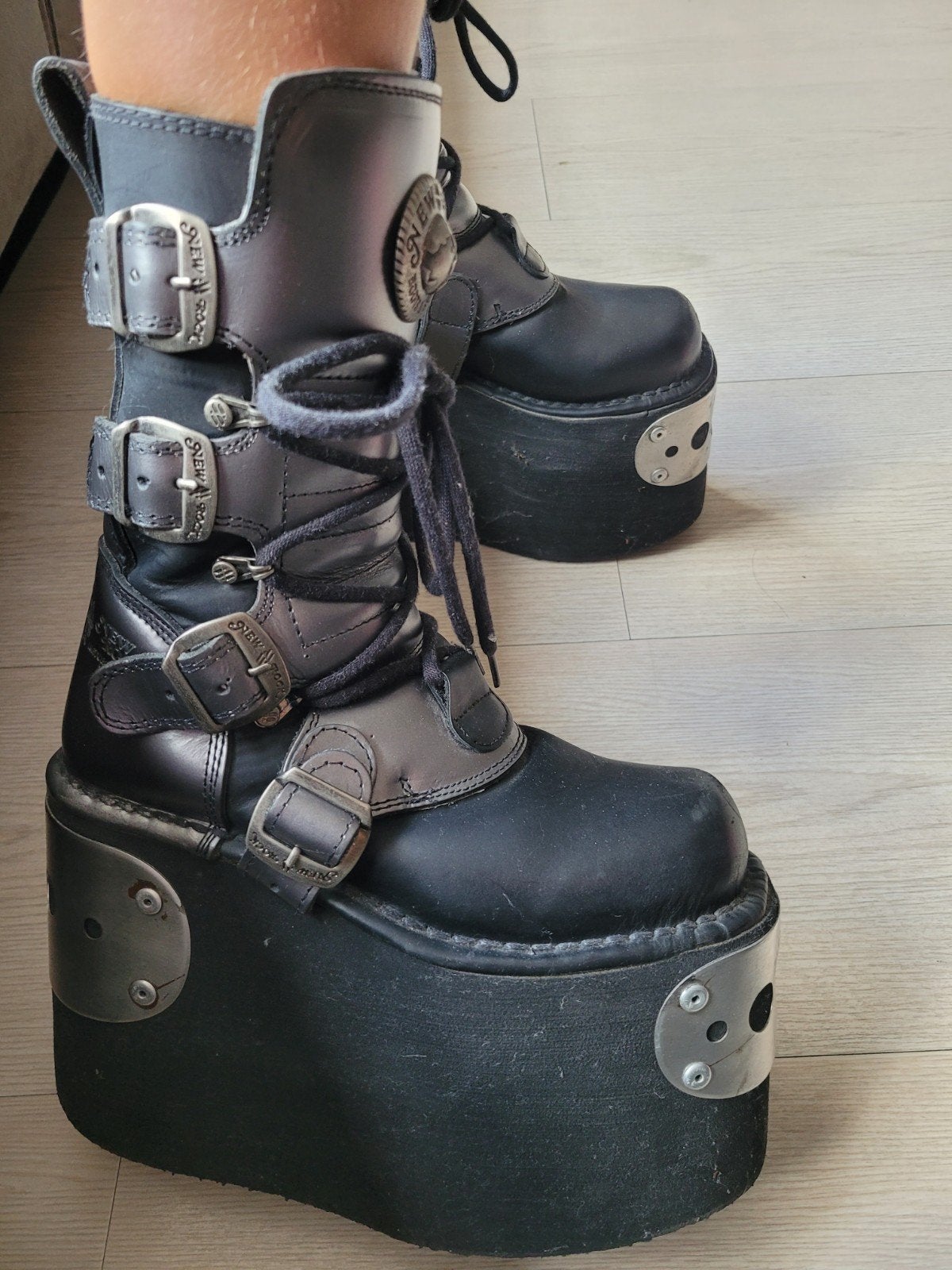 New Rocks uit de jaren '00. Maat 38 Ophalen., Kleding | Dames, Ophalen, New Rock, Overige typen, Gedragen