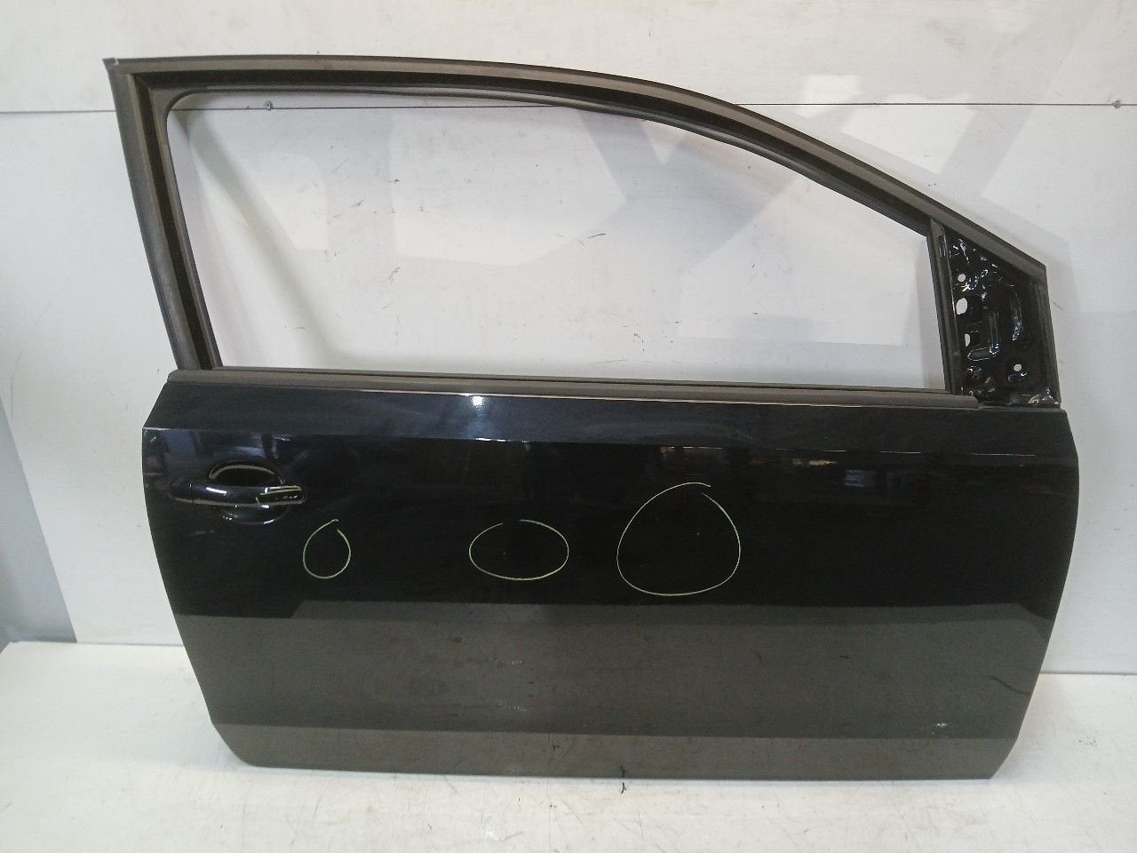 Portier rechts voor Skoda Citigo, Auto-onderdelen, Onderdelen@venauto.nl, Van der Ven Autorecycling B.V., Gebruikt, Ettenseweg 76, 4706 PB Roosendaal, The Netherlands