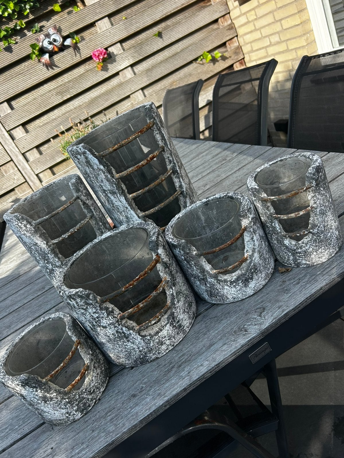 Betonnen windlichten 6 stuks met staal en glazenhouders, Ophalen, Zo goed als nieuw