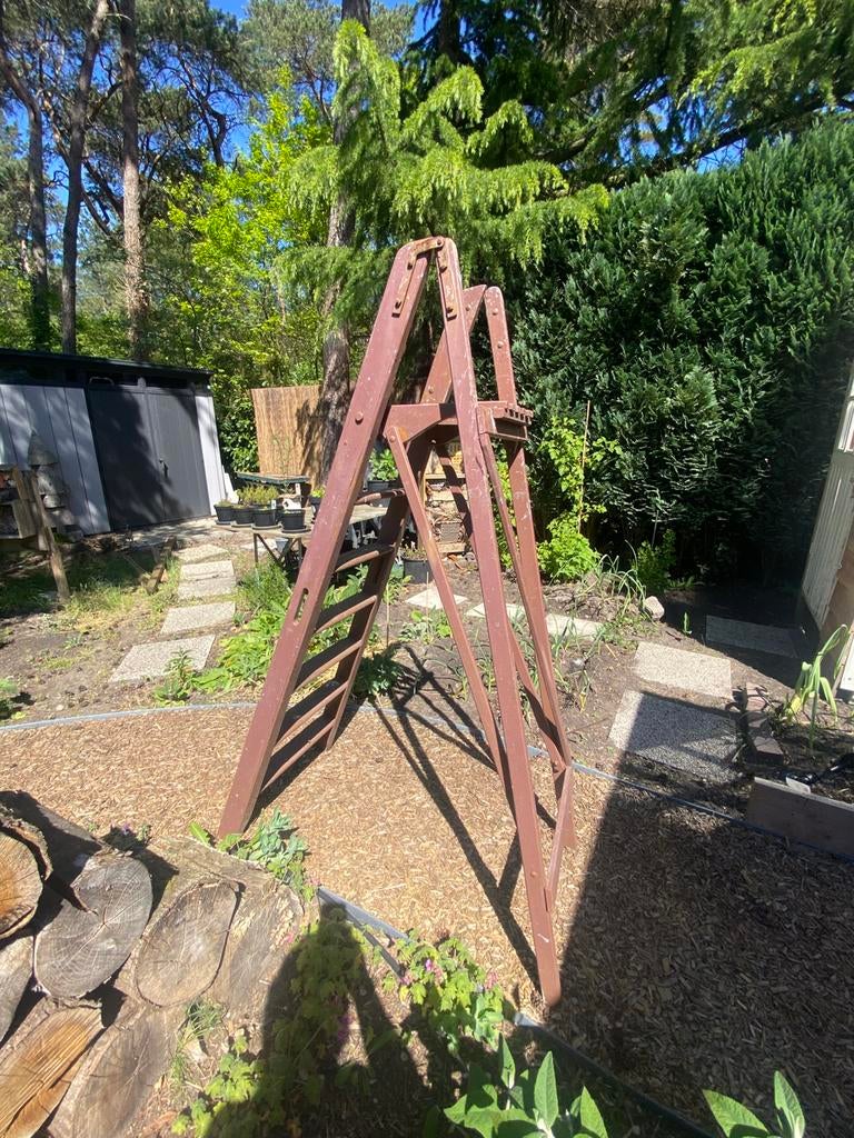 Vintage hardhouten trap van Opa, Antiek en Kunst, Curiosa en Brocante, Ophalen