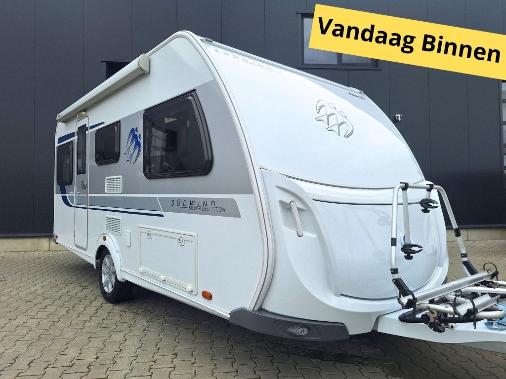 Knaus Sudwind Silver Selection 460 EU Mover + Cassetteluifel, Caravans en Kamperen, Bedrijf, Kachel, 4 tot 5 meter, Knaus