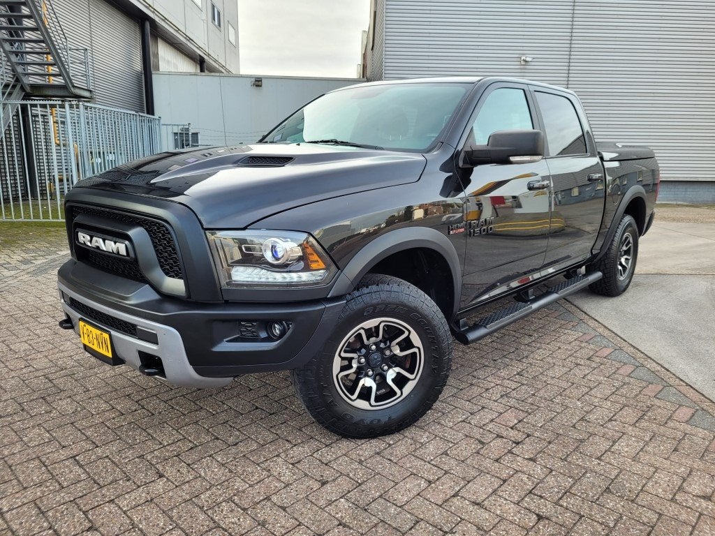 Dodge Ram 1500 5.7 V8 4x4 Crew Cab 5'7 Rebel Leder, Luchtver, Auto's, Automaat, Gebruikt, 5654 cc, 402 pk