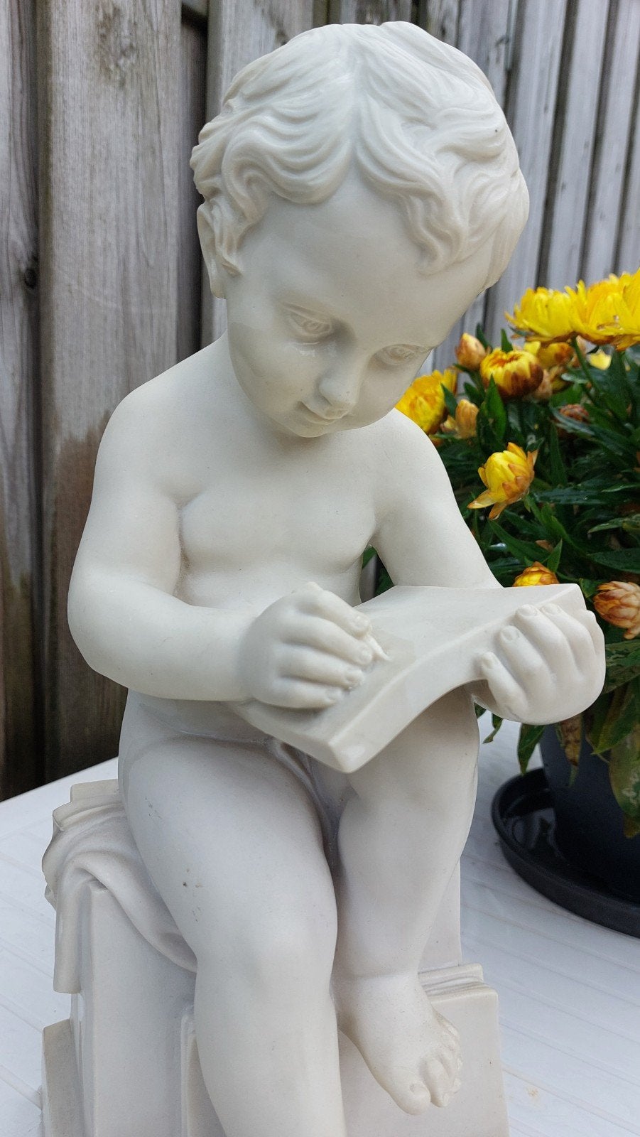 Antiek beeld putti kind schrijvertje marmer, Ophalen