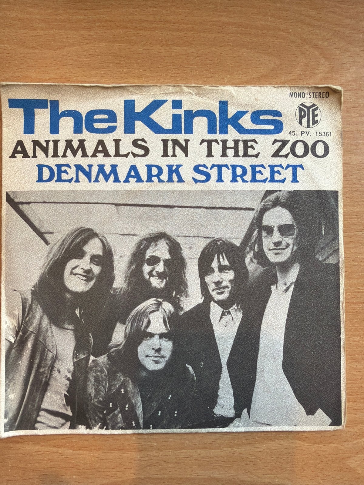 The Kinks - Animals in the Zoo / Denmark Street Single, Gebruikt, 7 inch, Single, Ophalen of Verzenden