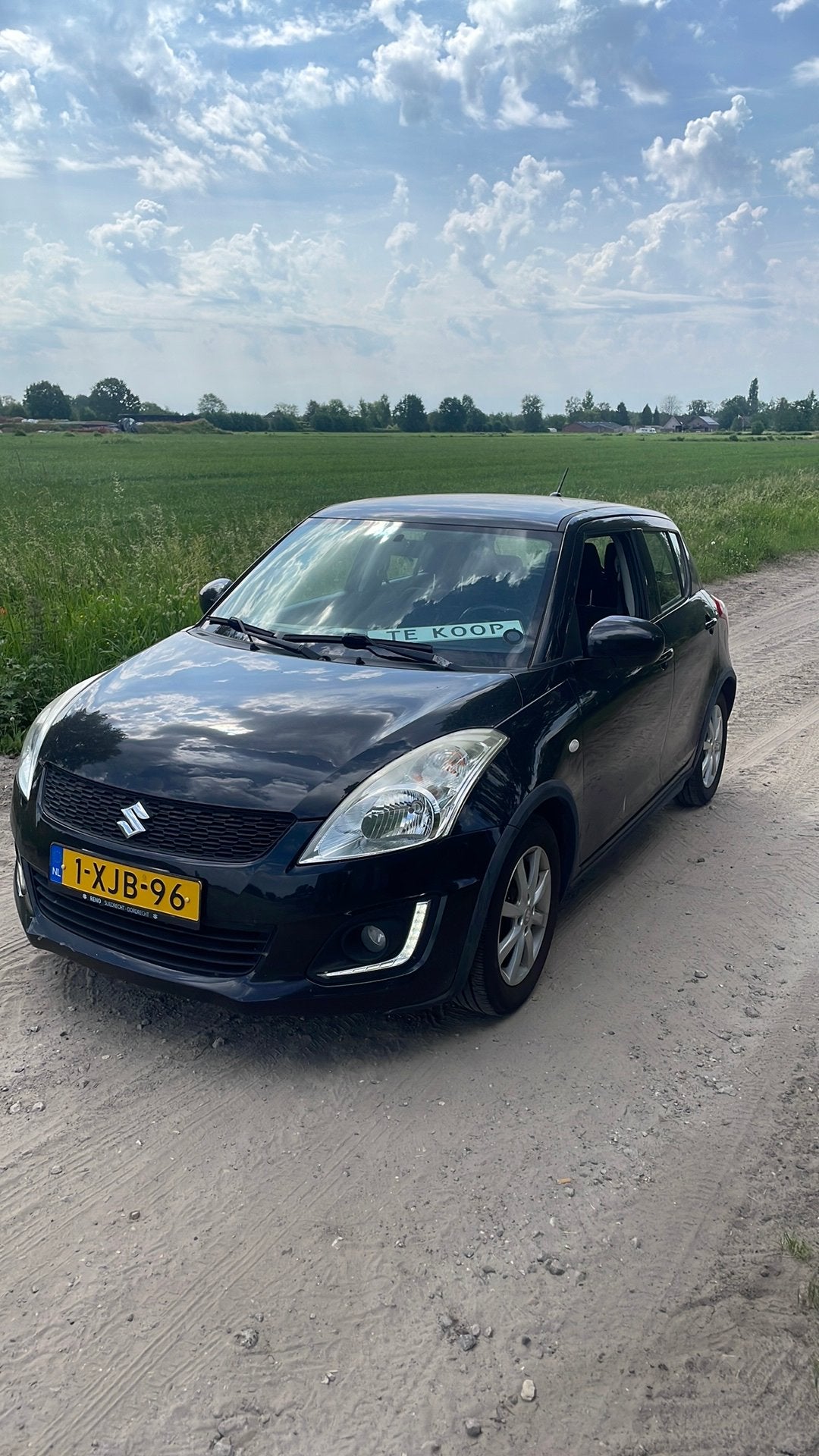 Suzuki Swift 1.2 5D 2014 Zwart, Auto's, Suzuki, Stof, 4 cilinders, 400 kg, Origineel Nederlands