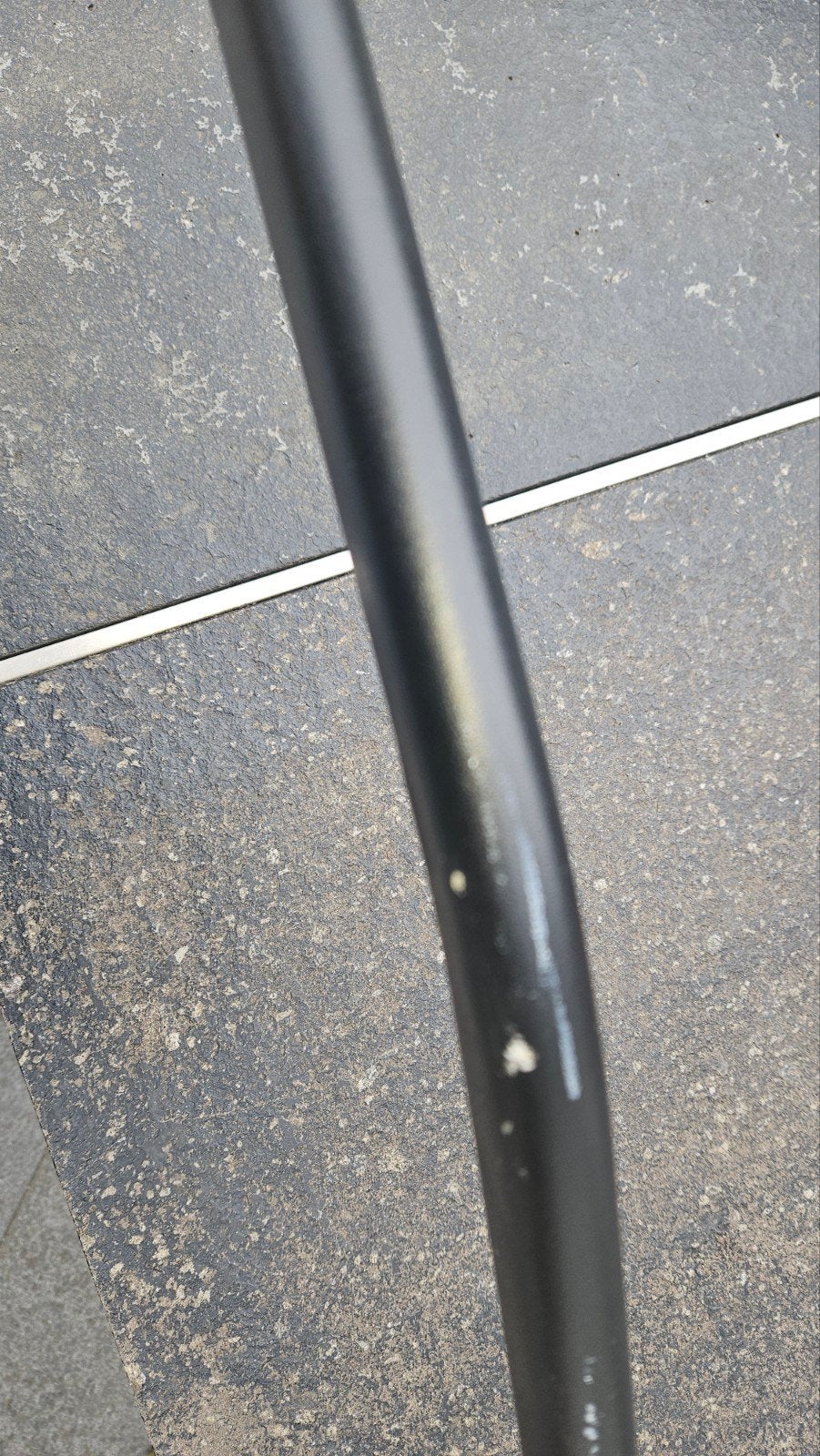 Zwarte veerpootbrug voor auto, Ophalen