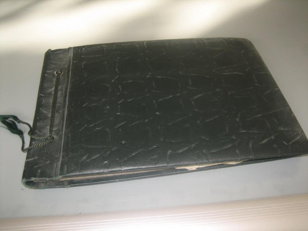 Antiek Fotoalbum (1930-1934) Met  Marken, Ned. Indië & fam, Verzamelen, Foto's en Prenten, Gebruikt, Foto, Ophalen of Verzenden