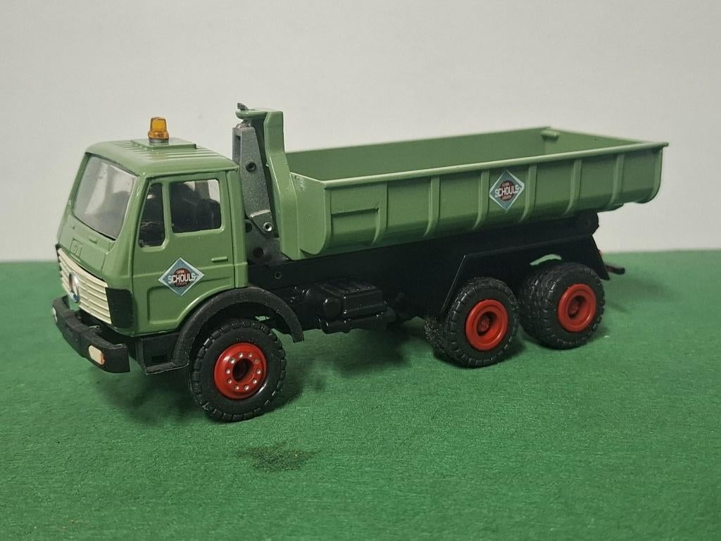 Conrad MB + afzetbak  "Gebr Schouls" code 3 1/50, Hobby en Vrije tijd, Modelauto's | 1:50, Ophalen of Verzenden, Zo goed als nieuw