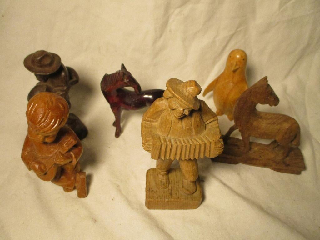 6x houtsnijkunst beeldjes, Verzenden