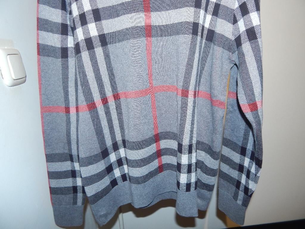 Burberry gebreide trui helemaal in grote ruit mt M, Kleding | Heren, Truien en Vesten, Zo goed als nieuw, Grijs, Burberry, Verzenden