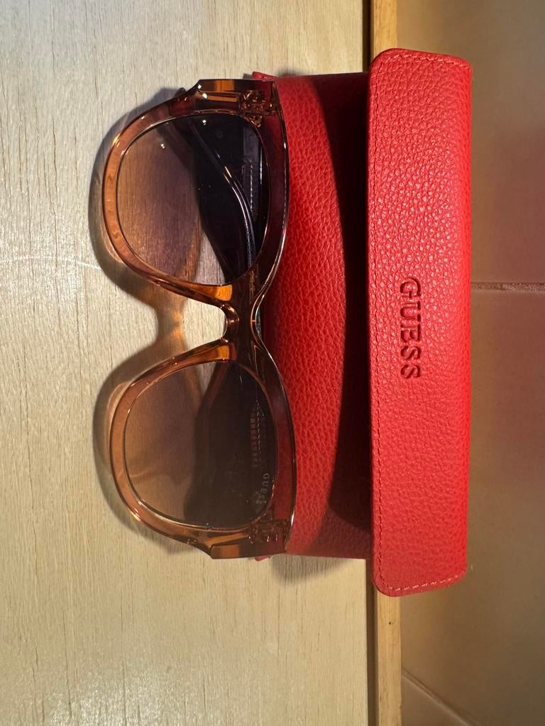 Nieuwe Guess zonnebril, Ophalen, Nieuw, Zwart, Overige merken
