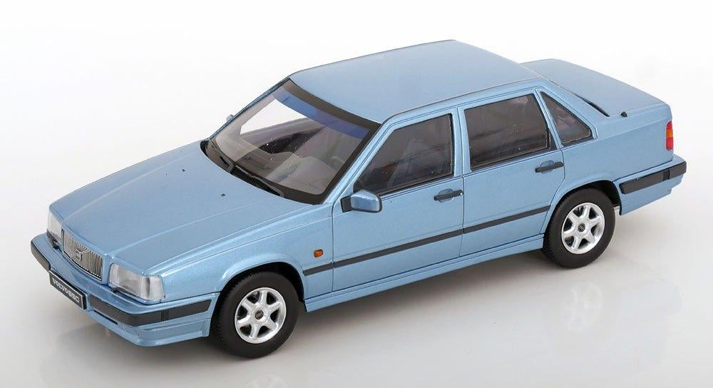 JSN Triple9 1:18 Volvo 850 1993 blauw metallic, Hobby en Vrije tijd, Modelauto's | 1:18, -, Nieuw, Ophalen of Verzenden, Overige merken