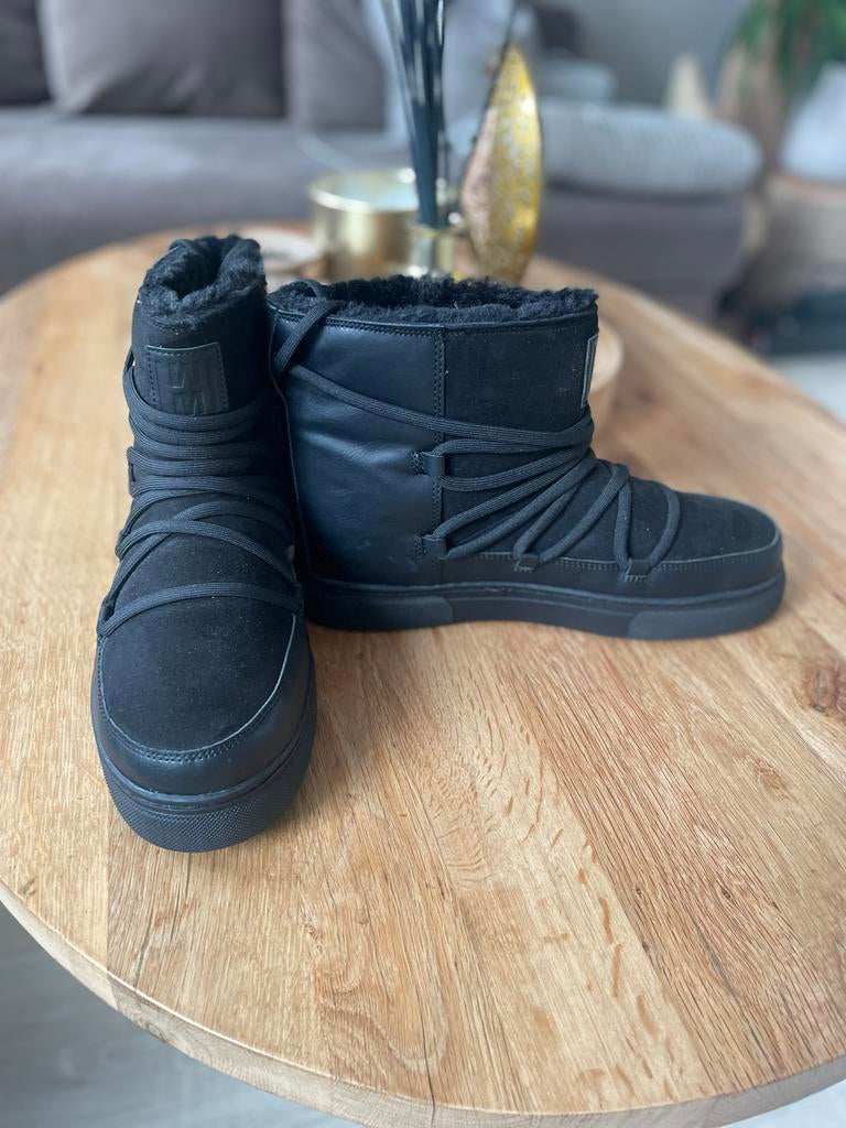 Nieuwe Zwarte Moon Boots mt 41/42- Perfect voor de winter!, Ophalen of Verzenden, Zo goed als nieuw, Zwart, Snowboots