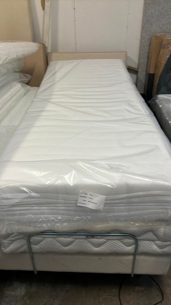 Opruimen €55 🧹Nieuwe Matrassen op voorraad 🧹🧹, Ophalen, 90 cm, Eenpersoons, Zo goed als nieuw