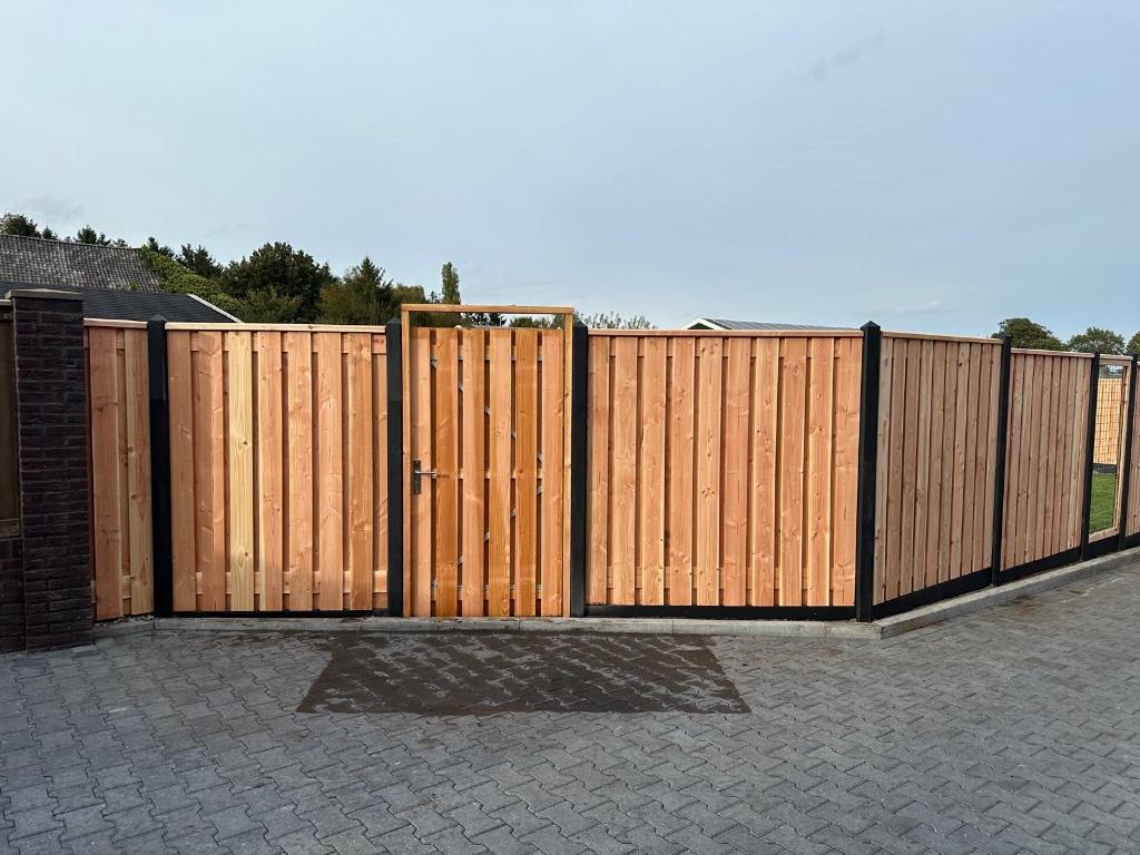 Hout-beton schuttingen, Gratis offerte!, Ophalen, Minder dan 3 meter, Nieuw, Dienstverlening Entjes