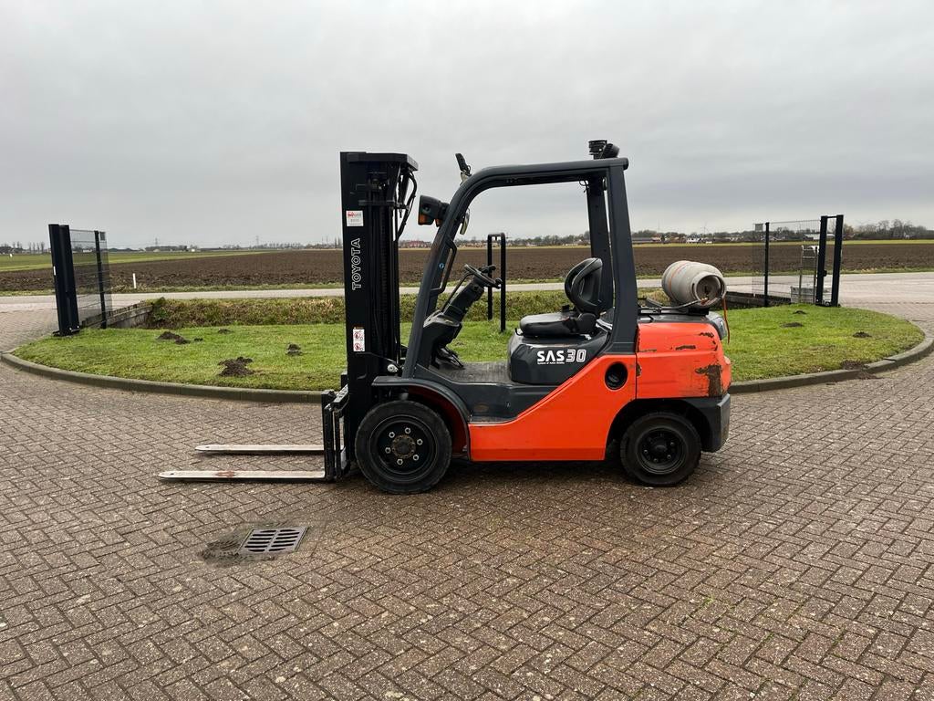 Toyota 8fgf30, Zakelijke goederen, 2000 tot 3000 kg, Ophalen, LPG, Heftruck